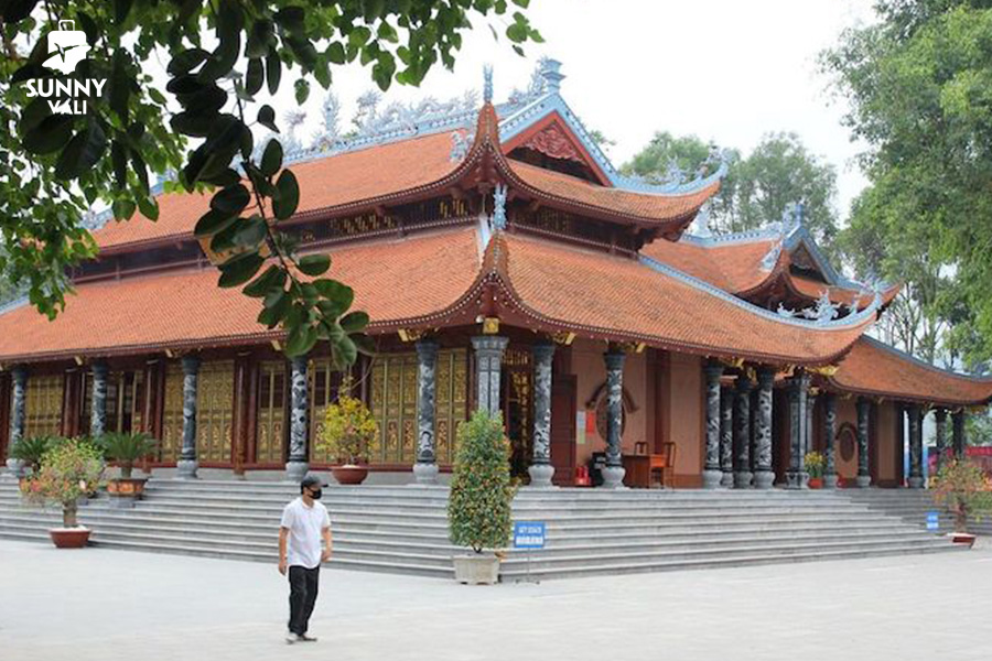 Đền mẫu Đông Cuông 3