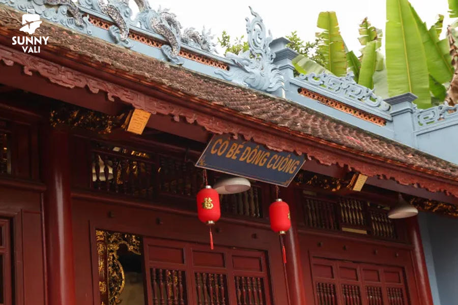 Đền mẫu Đông Cuông 4