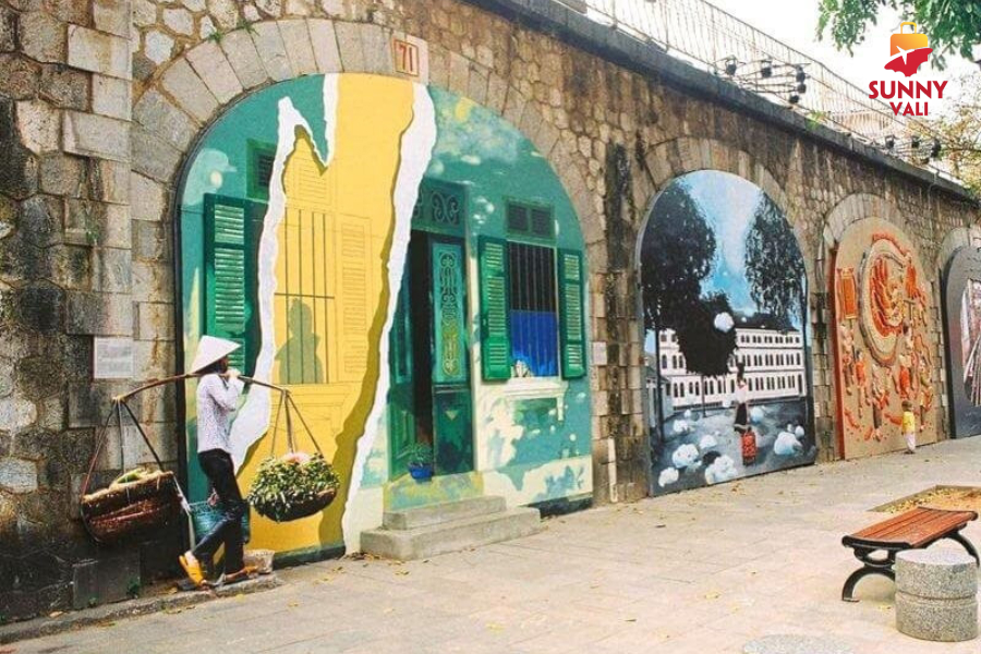 phố bích họa phùng hưng 1